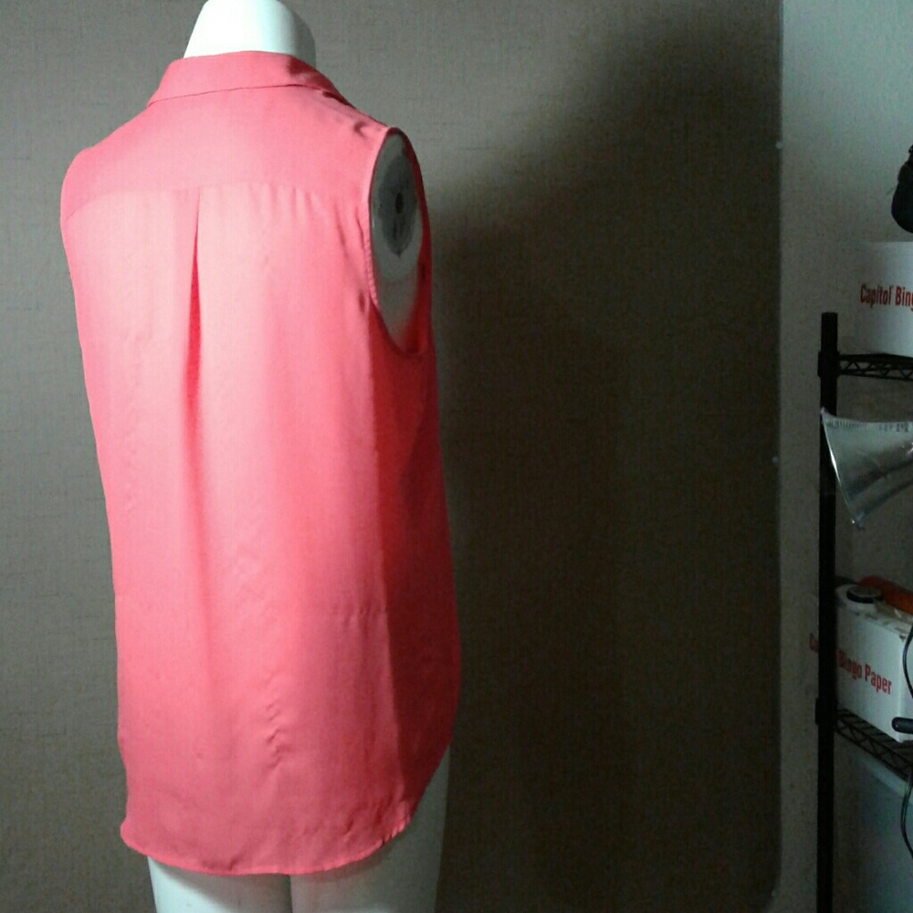Top - Picture 4 of 4